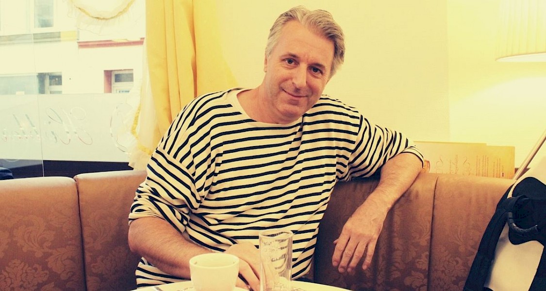 Interview mit Clowndoktor Martin Kotal - ©talkaccino.at Künstlerischer Leiter der Rote-Nasen-Clowndoctors Martin Kotal - ©talkaccino.at