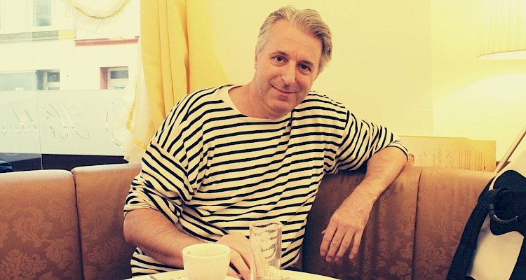 Interview mit Clowndoktor Martin Kotal - ©talkaccino.at Künstlerischer Leiter der Rote-Nasen-Clowndoctors Martin Kotal - ©talkaccino.at
