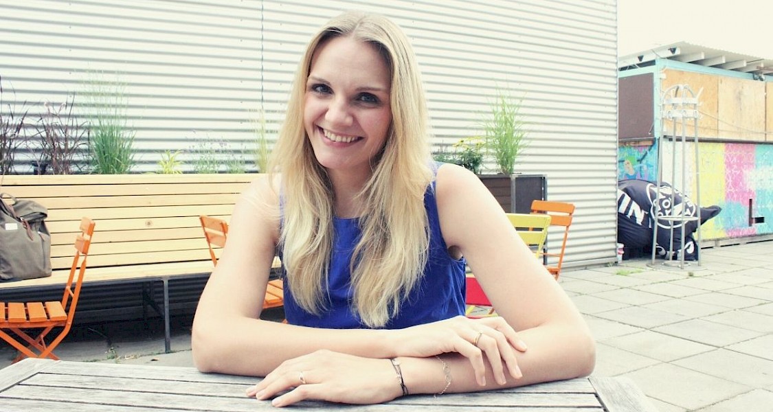 Interview mit Ö3-Moderatorin Lisa Hotwagner - ©talkaccino.at Lisa Hotwagner im Interview - ©talkaccino.at