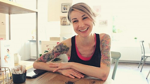 Ärztin Petra Hirtler Petra Hirtler lachend im Interview