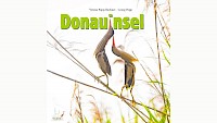 Cover-Entwurf eines neuen »Wiener Wildnis«-Buchs mit zwei Vögeln im Schilf