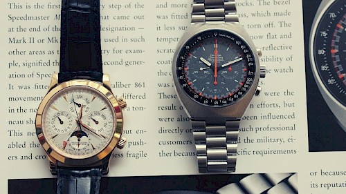 Eine Omega Speedmaster Professional Mark II und eine Jaeger-LeCoultre Eine Omega Speedmaster Professional Mark II in Titan und eine Jaeger-LeCoultre in Roségold