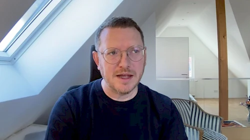 Gerichtszeichner Martin Burkhardt im Gespräch