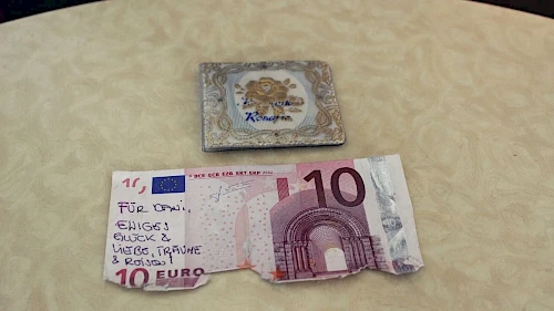 Heiliger Antonius und 10-Euro-Schein Heiliger Antonius und 10-Euro-Schein