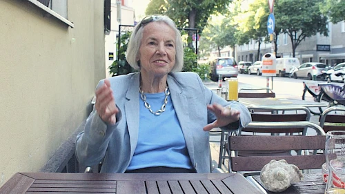 Journalistin Anneliese Rohrer Im Interview: Anneliese Rohrer